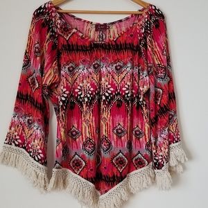 Avani del Amour Frige Shirt. Size M